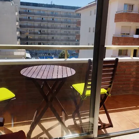 Apartment Vivalidays Lara - Fenals -